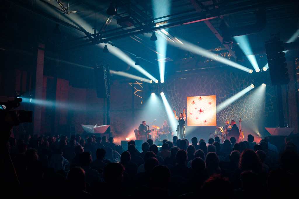 Koncert premierowy: emilJa – „Dziewczynnik”