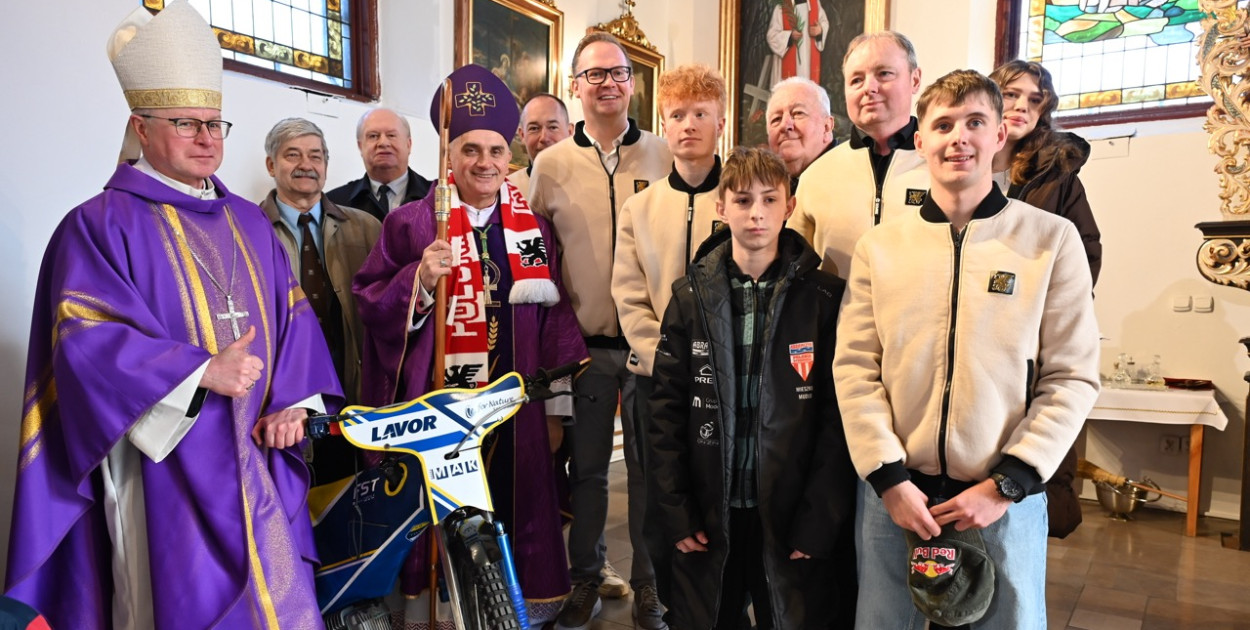 Biskupi bydgoski i toruński zainaugurowali Mszą św. nowy sezon żużlowy