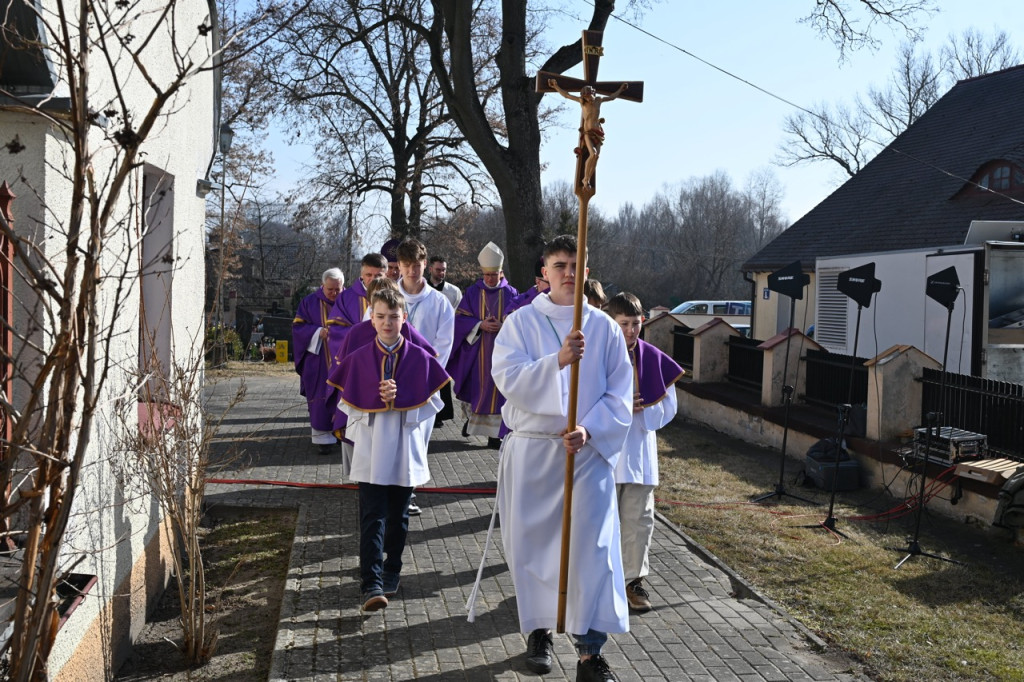 Biskupi bydgoski i toruński zainaugurowali Mszą św. nowy sezon żużlowy