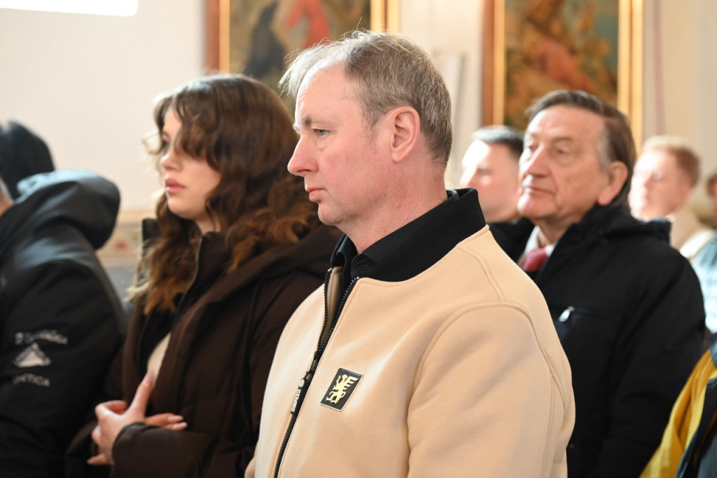 Biskupi bydgoski i toruński zainaugurowali Mszą św. nowy sezon żużlowy