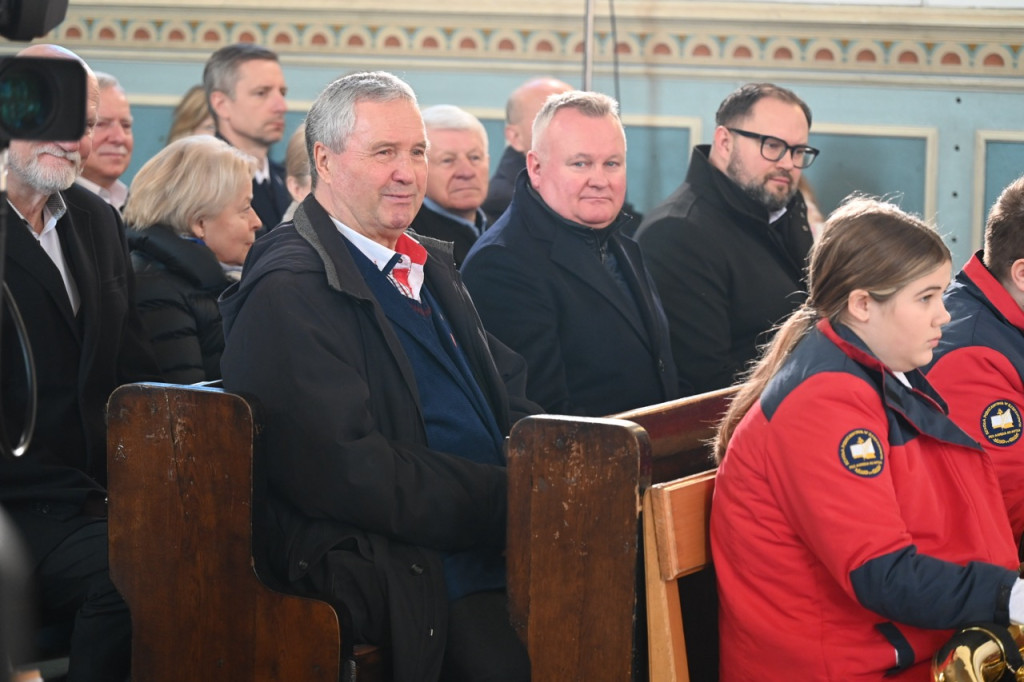 Biskupi bydgoski i toruński zainaugurowali Mszą św. nowy sezon żużlowy