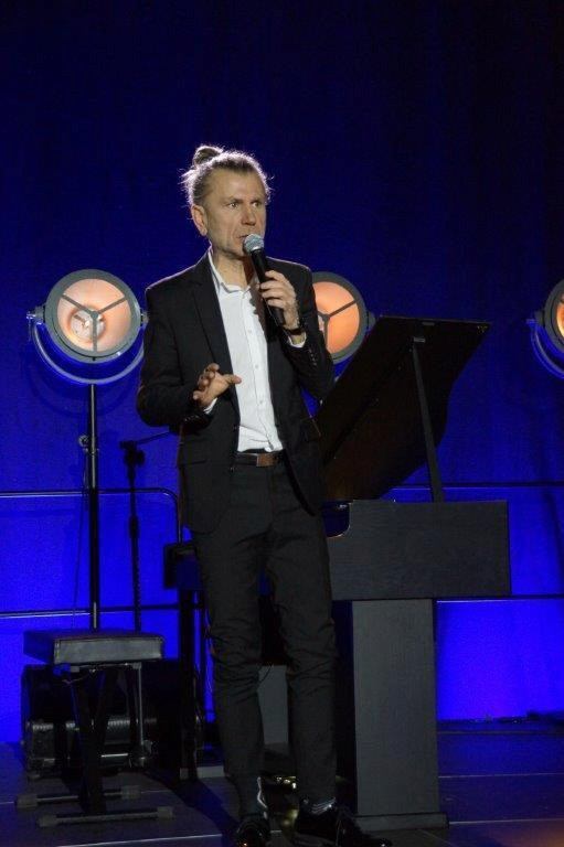 Dzień Kobiet w Mroczy z Adamem Snopkiem