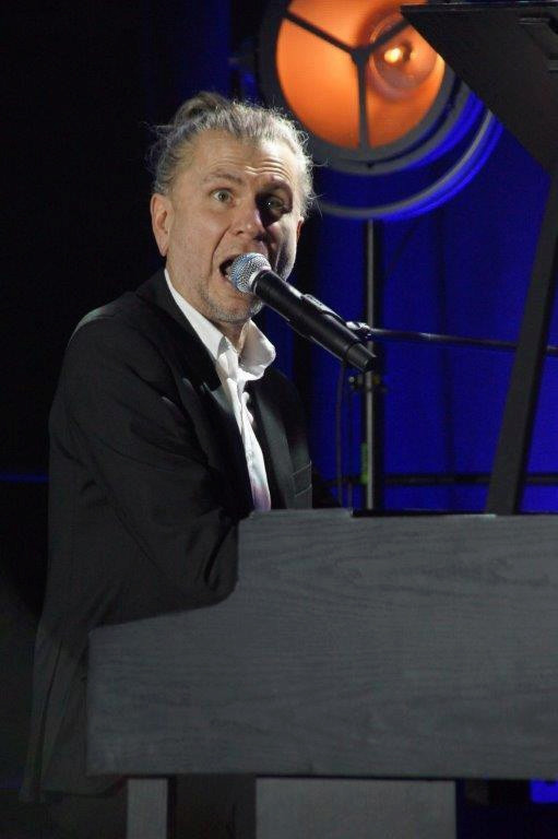 Dzień Kobiet w Mroczy z Adamem Snopkiem