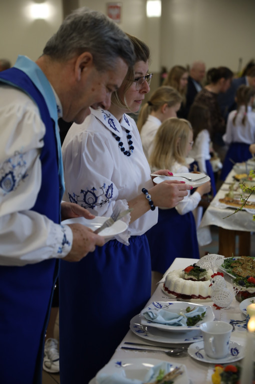 Gmina Wyrzysk: IX Śniadanie Wielkanocne w Falmierowie