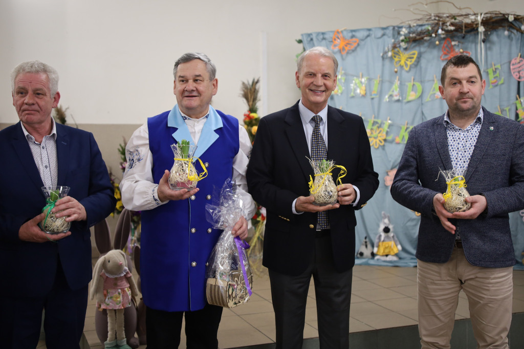 Gmina Wyrzysk: IX Śniadanie Wielkanocne w Falmierowie