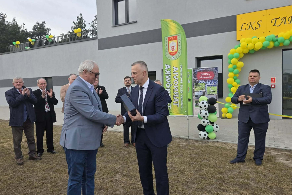 Uroczyste otwarcie budynku socjalno-gospodarczego przy boisku sportowym w Tarnówce