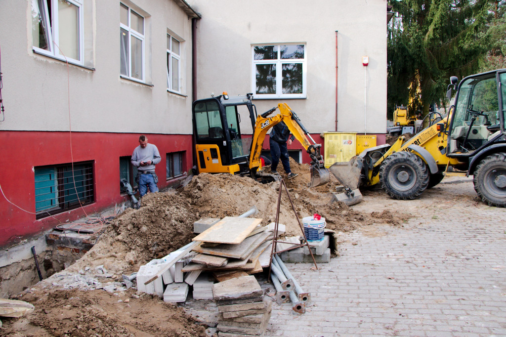 Wyrzysk: Postęp prac na gminnych inwestycjach oświatowych [FOTO]