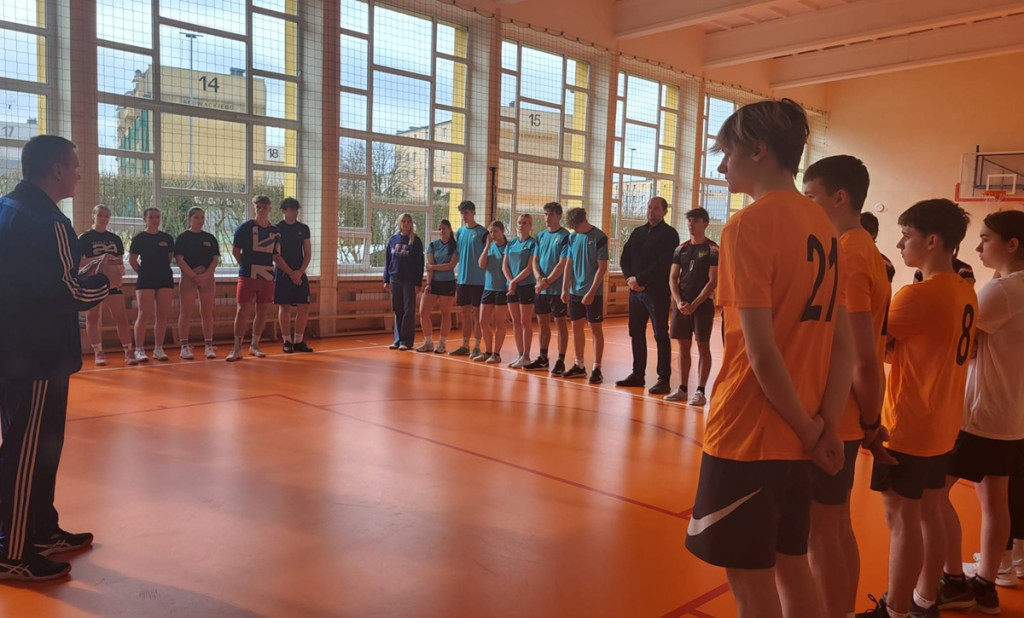 Sępólno Krajeńskie: Drugi Powiatowy Policyjny Turniej Sprawnościowy Szkół Ponadpodstawowych