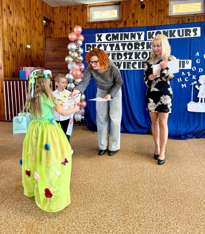Gmina Wyrzysk: X Gminny Konkurs Recytatorski - Przedszkolak w świecie poezji