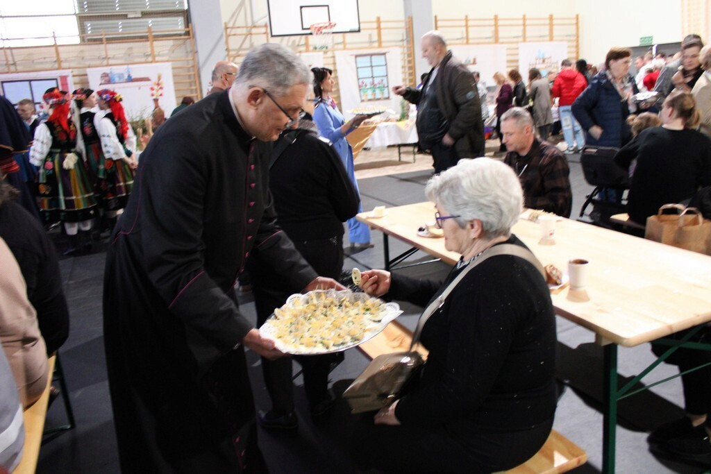 Jubileuszowe Śniadanie Wielkanocne w Mroczy. Tradycja pielęgnowana od 20 lat