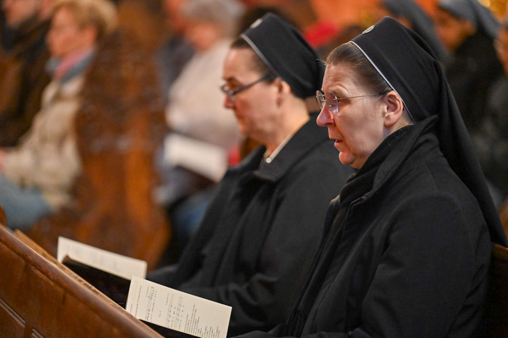 Bydgoszcz: Wierni trwali na Ciemnej Jutrzni