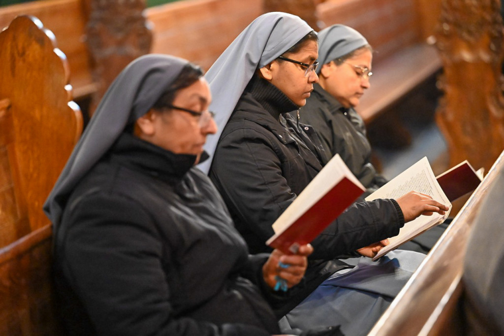 Bydgoszcz: Wierni trwali na Ciemnej Jutrzni