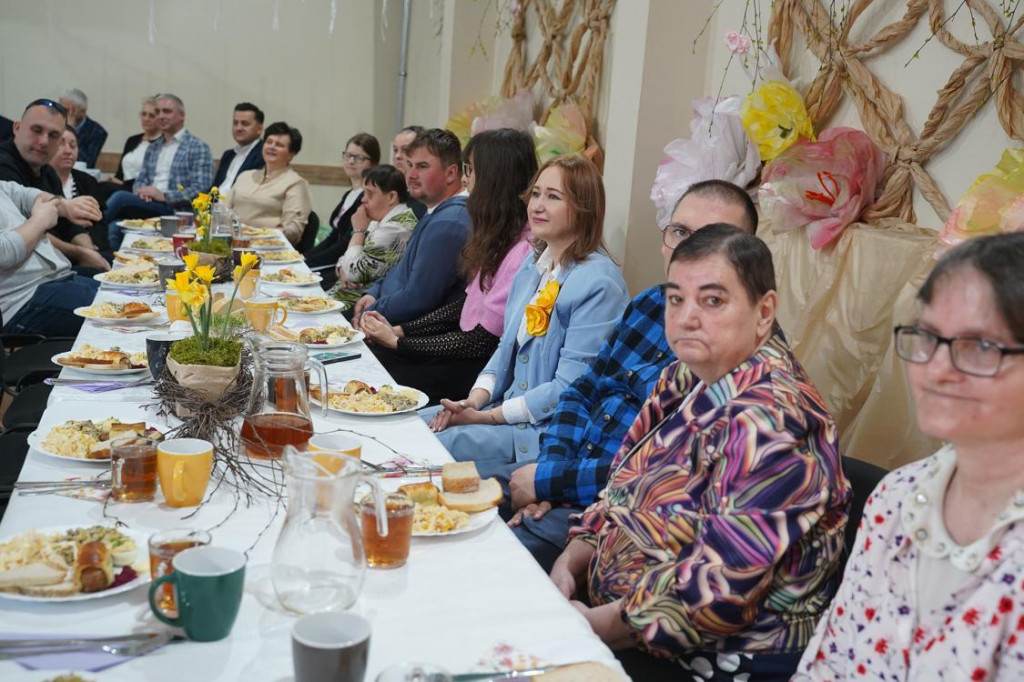 Śniadanie wielkanocne w człuchowskim ŚDS