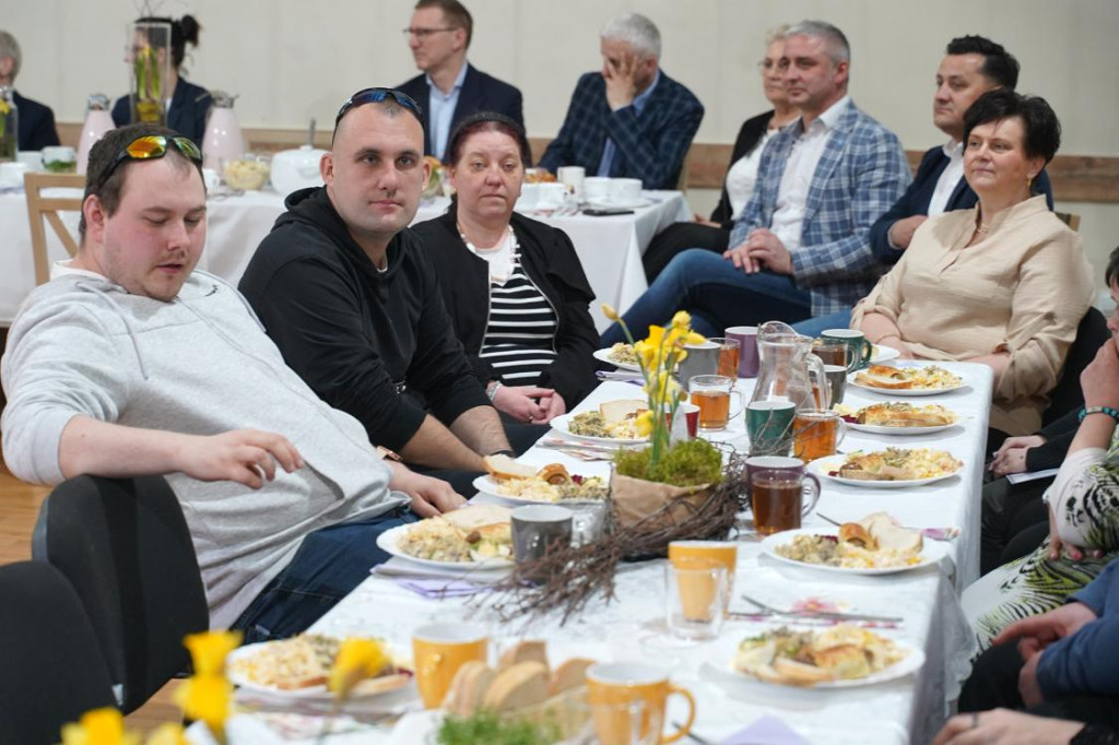 Śniadanie wielkanocne w człuchowskim ŚDS