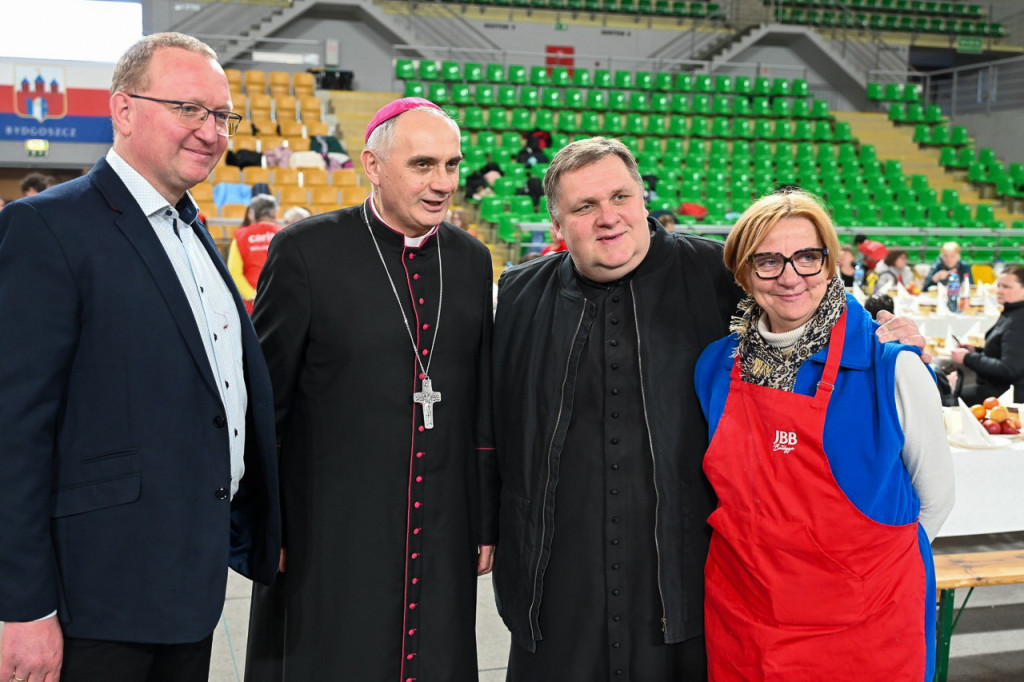Bydgoska Caritas zaprosiła do stołu świątecznego ponad 1200 osób