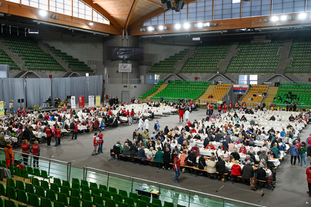 Bydgoska Caritas zaprosiła do stołu świątecznego ponad 1200 osób