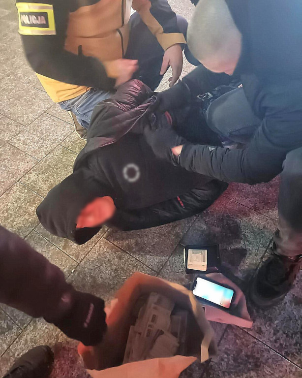 Bydgoszcz: Skuteczna akcja kryminalnych – rozbita grupa oszustów