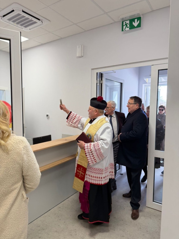 Nowoczesna opieka medyczna w Sośnie. Nowy ośrodek zdrowia oficjalnie otwarty [FOTO]