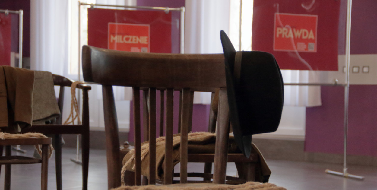 Sępólno Krajeńskie: Pamiętam - relacja z wystawy Katyń 1940