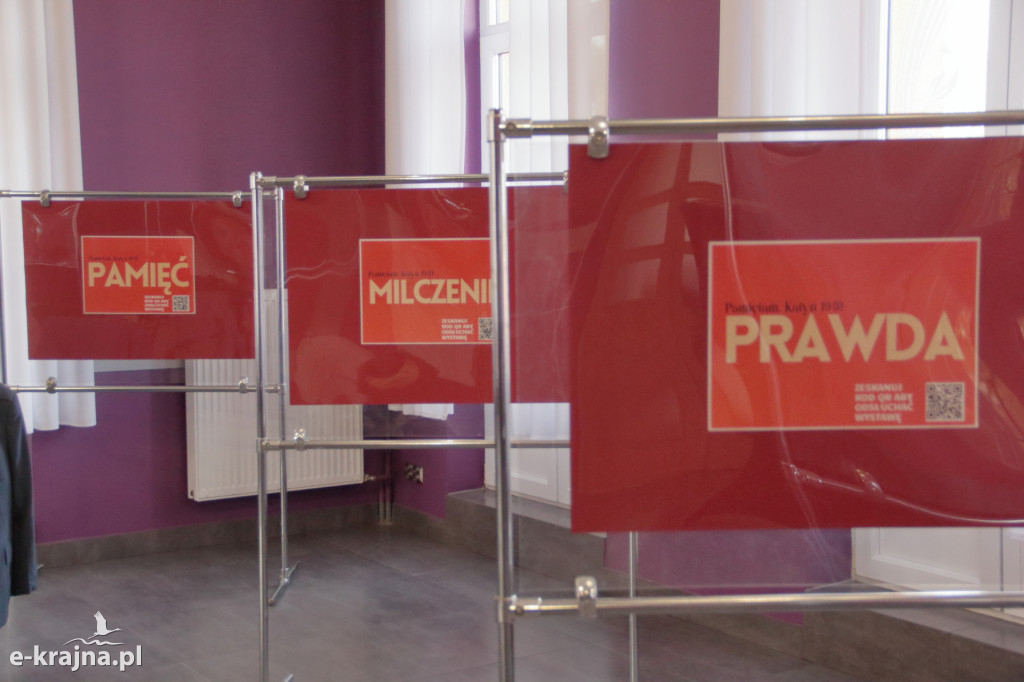 Sępólno Krajeńskie: Pamiętam - relacja z wystawy Katyń 1940