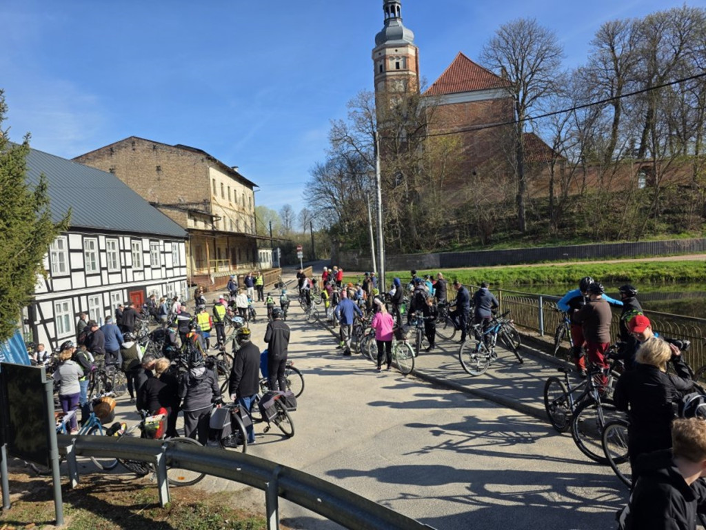 Ponad 100 rowerzystów na trasie! Krajeńska Ósemka zachwyca!