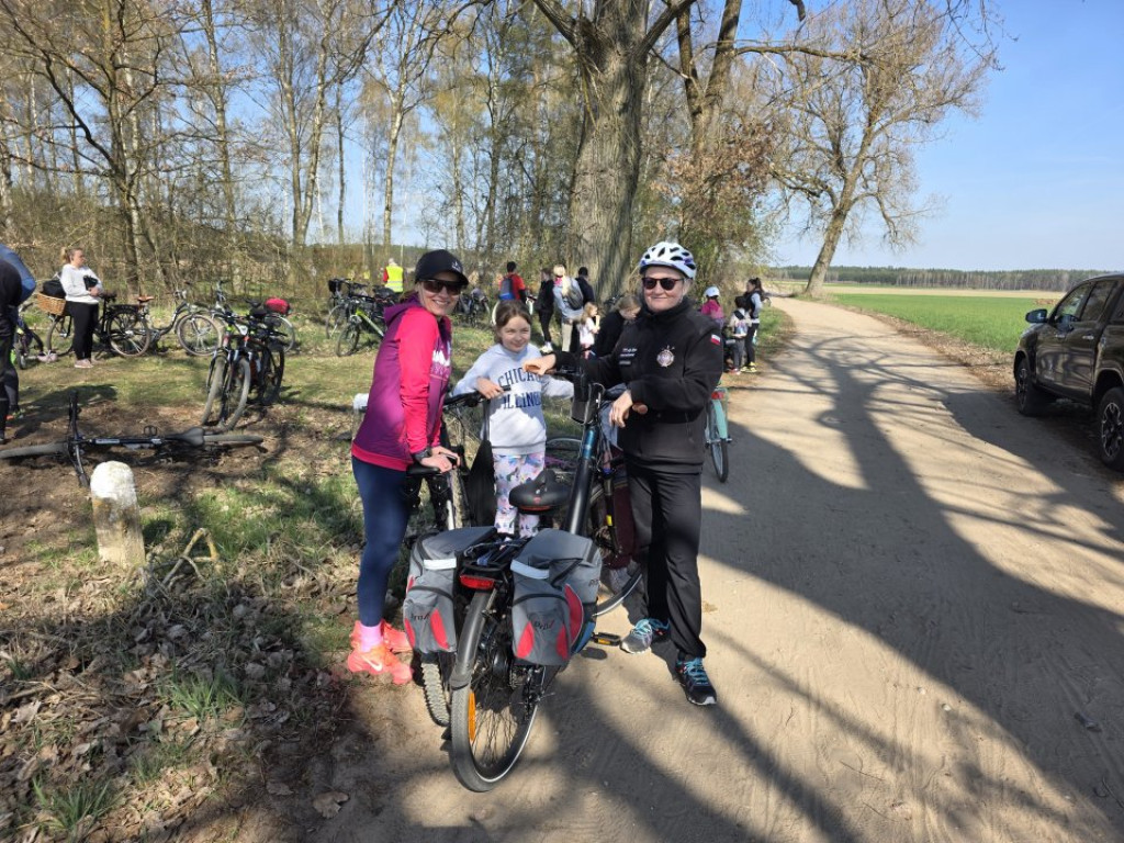 Ponad 100 rowerzystów na trasie! Krajeńska Ósemka zachwyca!