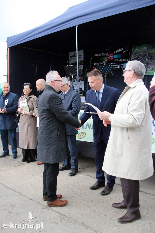 Sukces mimo chłodu. X Powiatowe Targi Ogrodniczo-Rolnicze w Sypniewie za nami