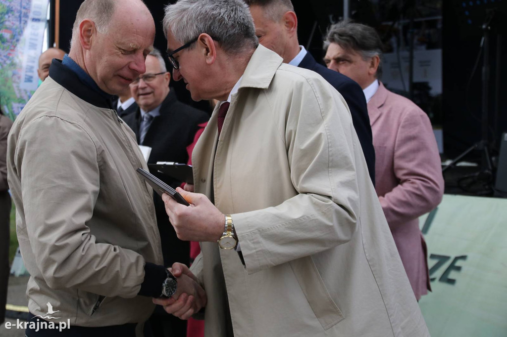 Sukces mimo chłodu. X Powiatowe Targi Ogrodniczo-Rolnicze w Sypniewie za nami