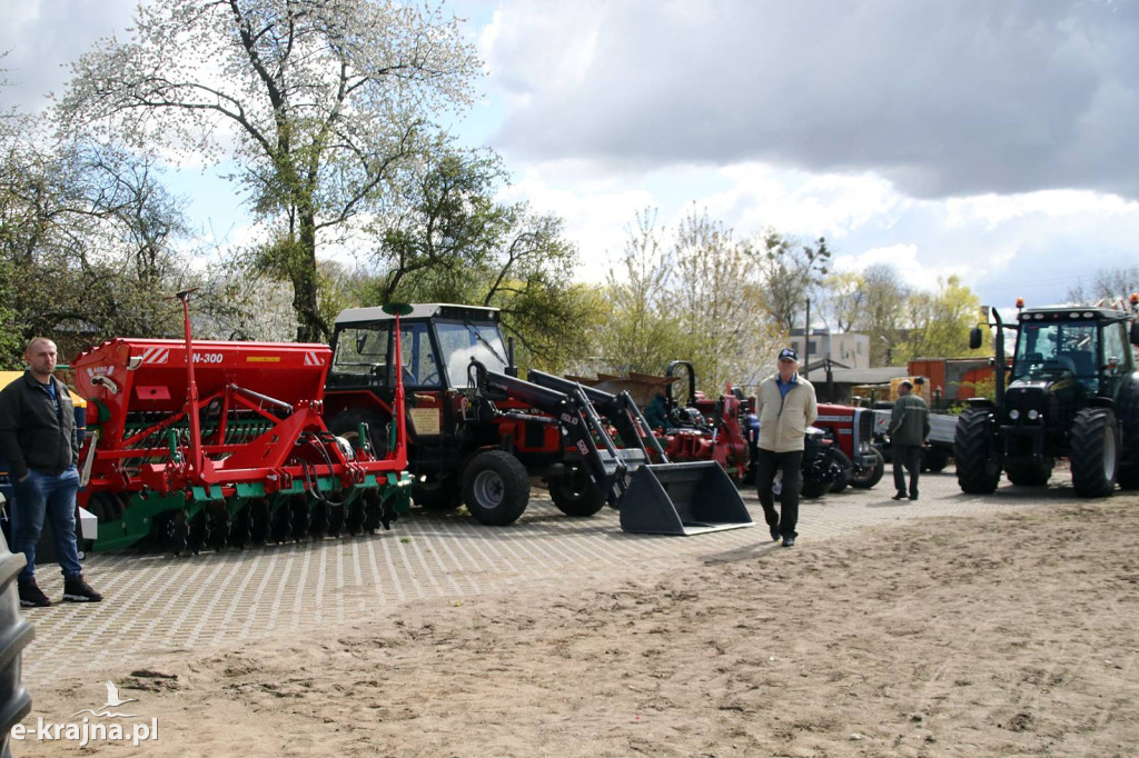 Sukces mimo chłodu. X Powiatowe Targi Ogrodniczo-Rolnicze w Sypniewie za nami