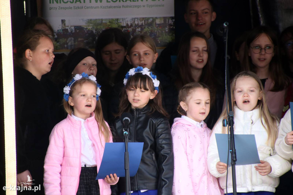 Sukces mimo chłodu. X Powiatowe Targi Ogrodniczo-Rolnicze w Sypniewie za nami