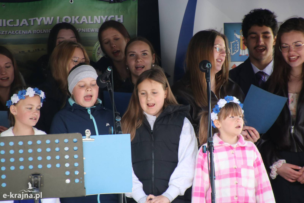 Sukces mimo chłodu. X Powiatowe Targi Ogrodniczo-Rolnicze w Sypniewie za nami