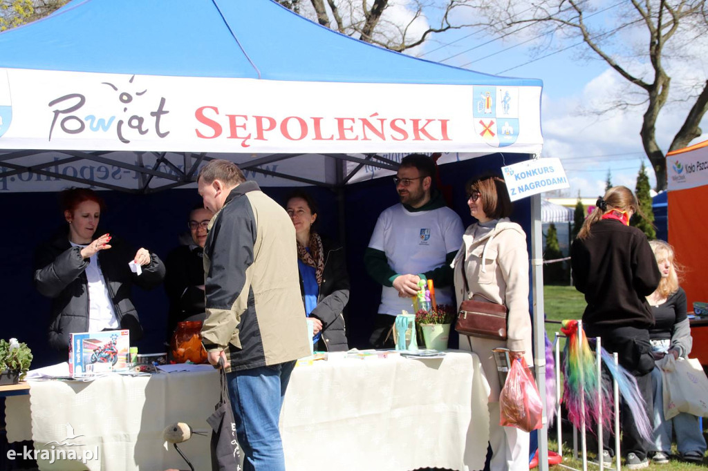 Sukces mimo chłodu. X Powiatowe Targi Ogrodniczo-Rolnicze w Sypniewie za nami