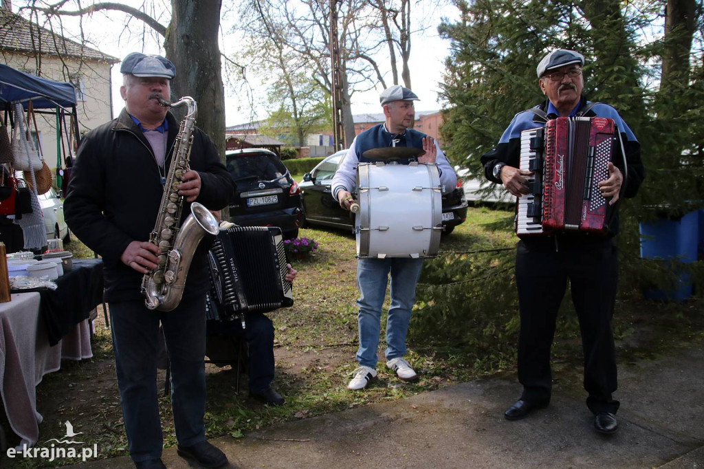 Sukces mimo chłodu. X Powiatowe Targi Ogrodniczo-Rolnicze w Sypniewie za nami