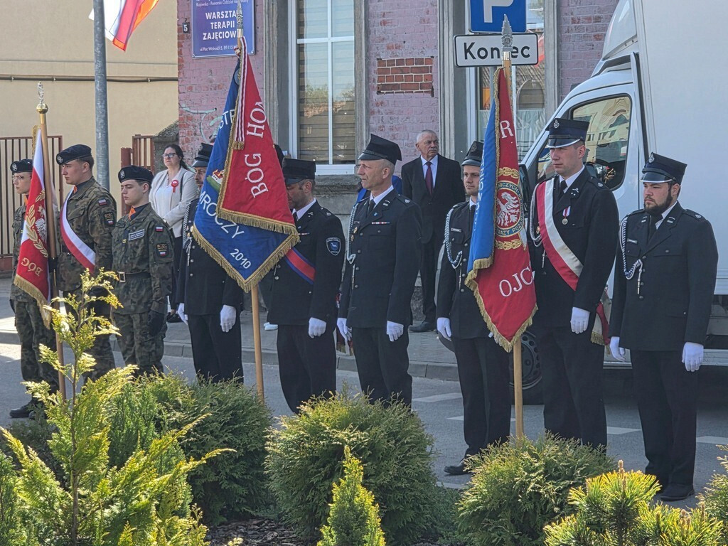 Obchody 235. Rocznicy uchwalenia Konstytucji 3 Maja w Mroczy