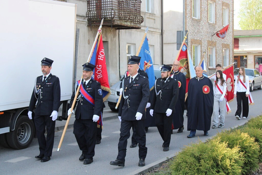 Obchody 235. Rocznicy uchwalenia Konstytucji 3 Maja w Mroczy