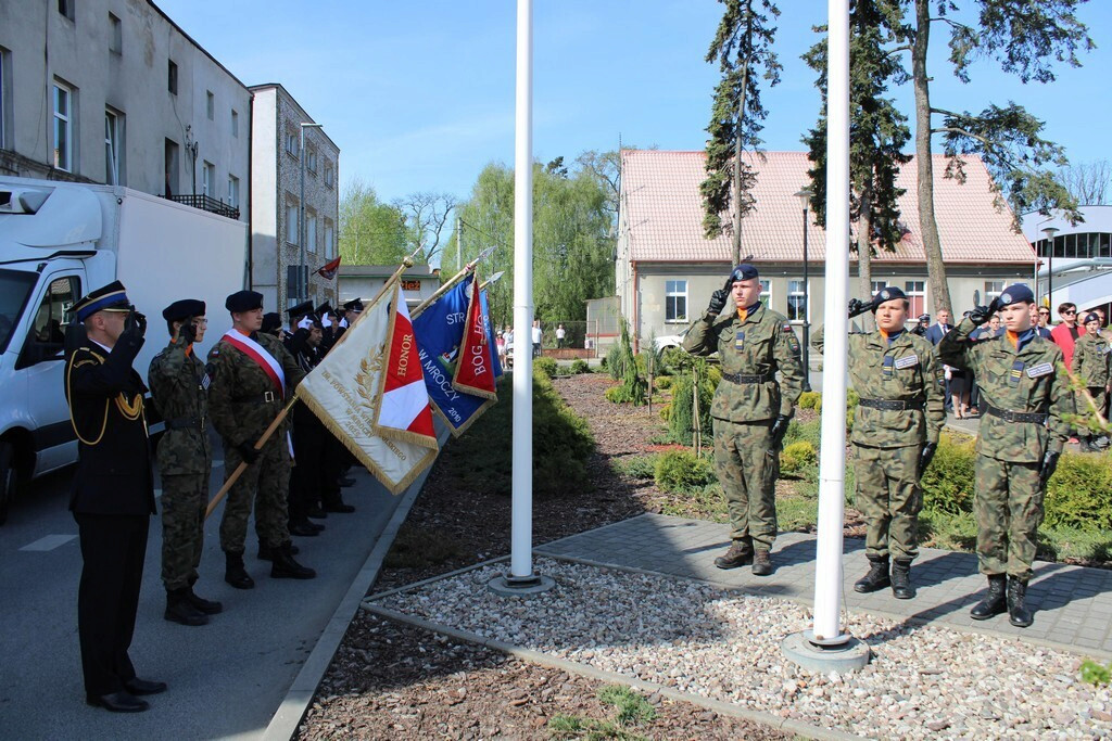 Obchody 235. Rocznicy uchwalenia Konstytucji 3 Maja w Mroczy