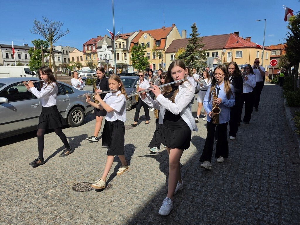 Obchody 235. Rocznicy uchwalenia Konstytucji 3 Maja w Mroczy