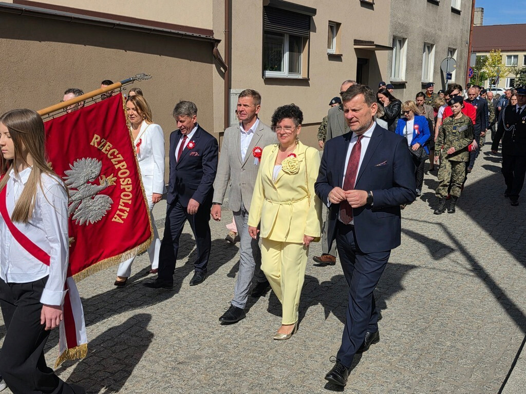 Obchody 235. Rocznicy uchwalenia Konstytucji 3 Maja w Mroczy