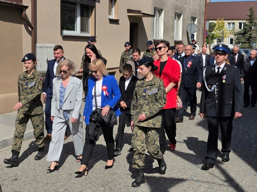 Obchody 235. Rocznicy uchwalenia Konstytucji 3 Maja w Mroczy