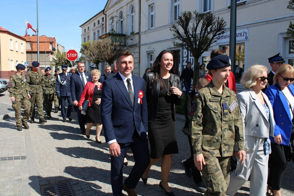 Obchody 235. Rocznicy uchwalenia Konstytucji 3 Maja w Mroczy