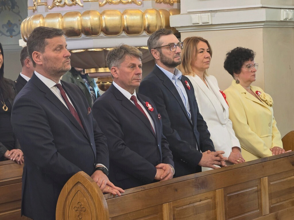 Obchody 235. Rocznicy uchwalenia Konstytucji 3 Maja w Mroczy