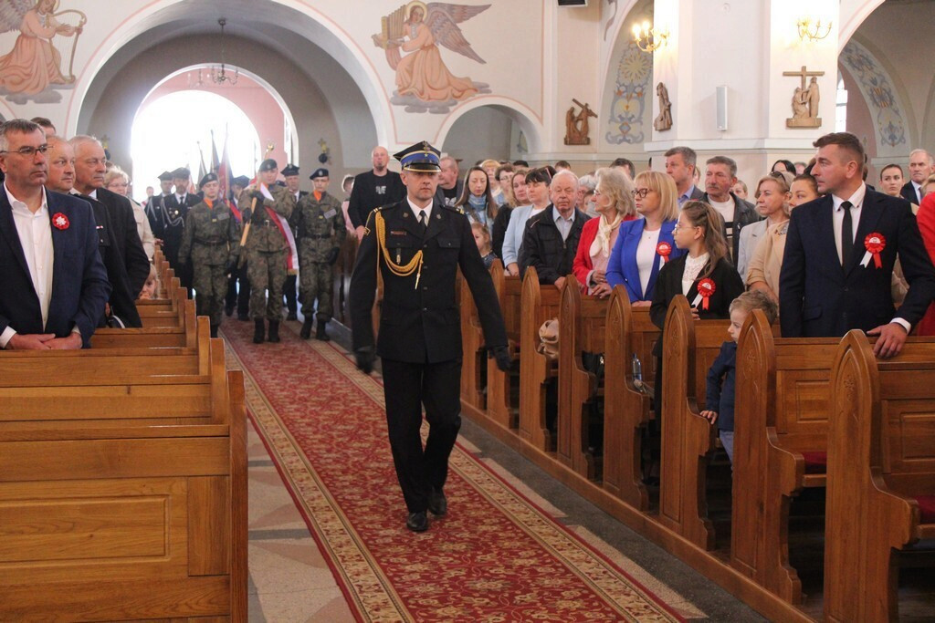 Obchody 235. Rocznicy uchwalenia Konstytucji 3 Maja w Mroczy