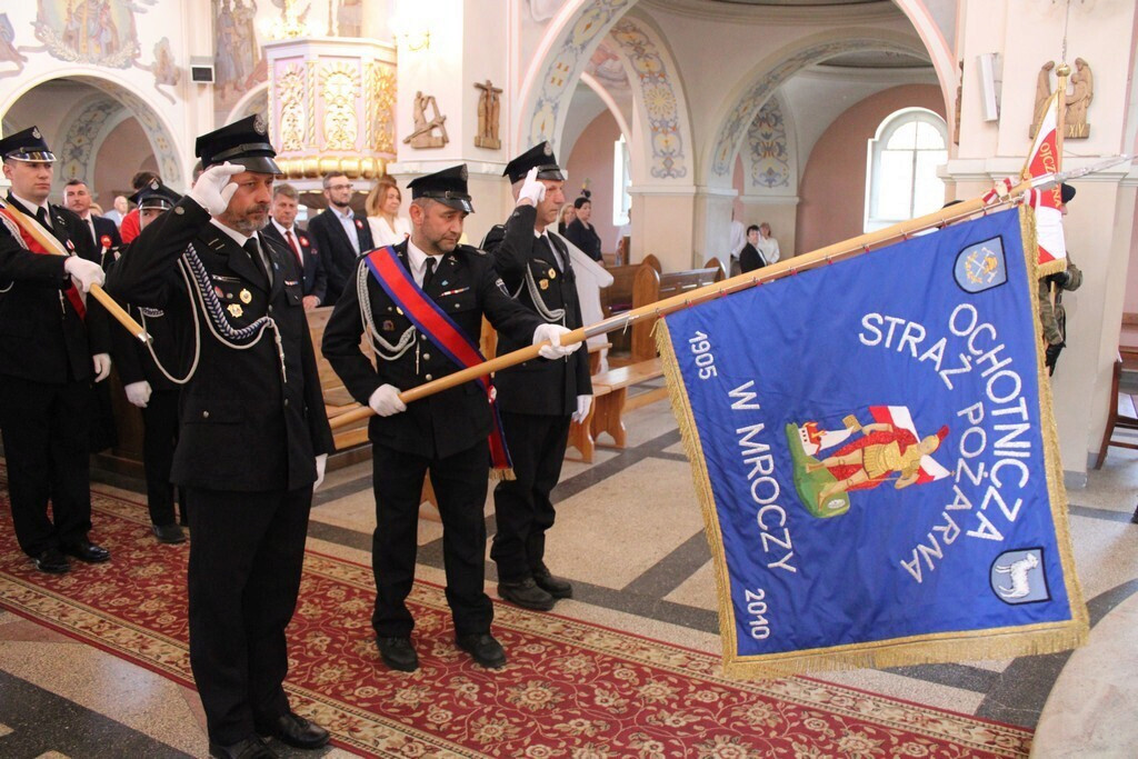 Obchody 235. Rocznicy uchwalenia Konstytucji 3 Maja w Mroczy