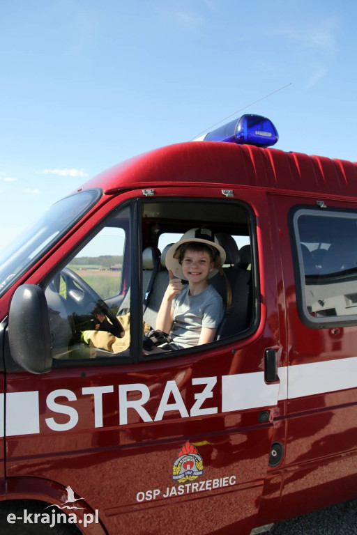 Rodzinne świętowanie z pompą. Dzień Strażaka w Jastrzębcu