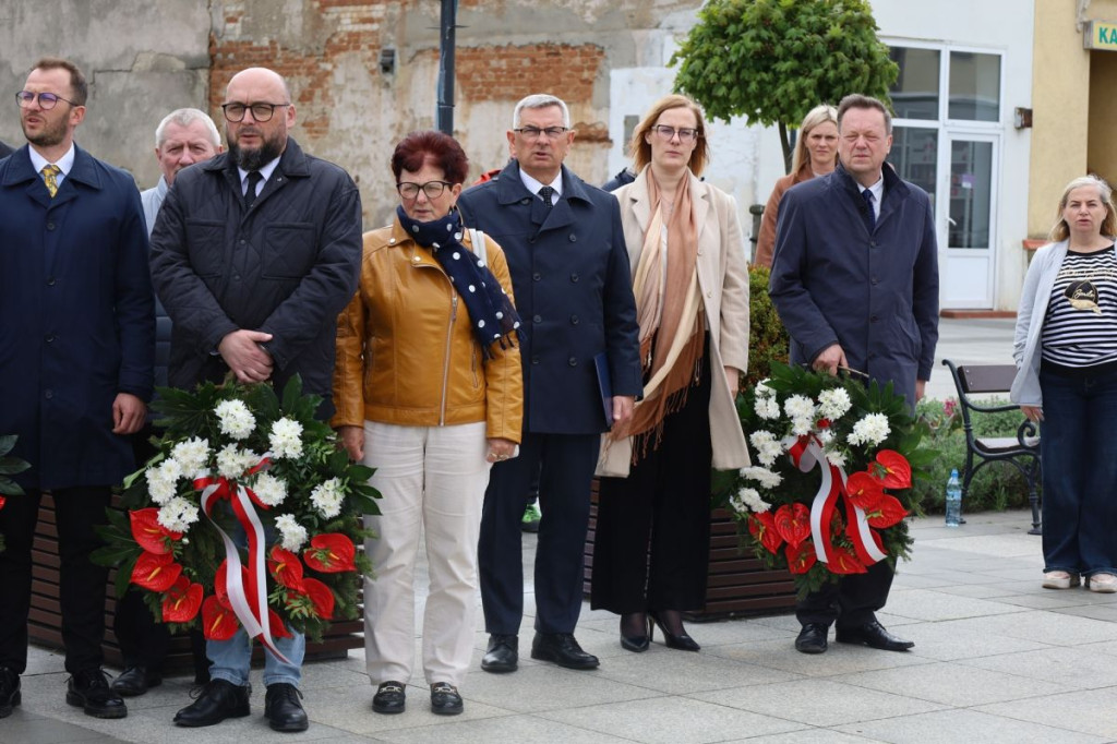 Uroczyste obchody 81. rocznicy zakończenia II wojny światowej oraz Narodowego Dnia Zwycięstwa w Sępólnie Krajeńskim
