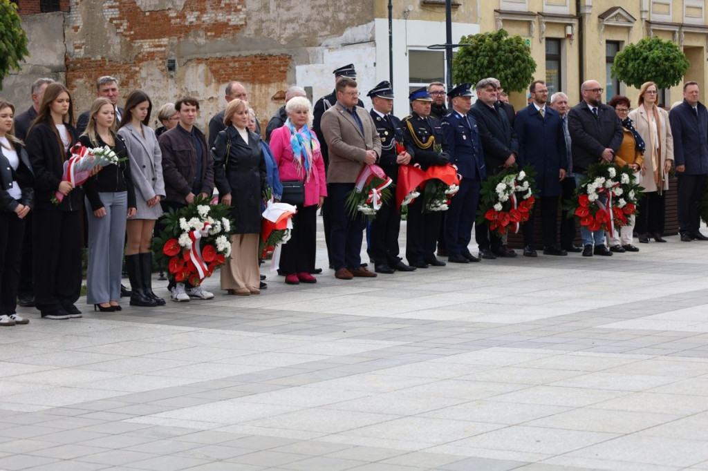 Uroczyste obchody 81. rocznicy zakończenia II wojny światowej oraz Narodowego Dnia Zwycięstwa w Sępólnie Krajeńskim