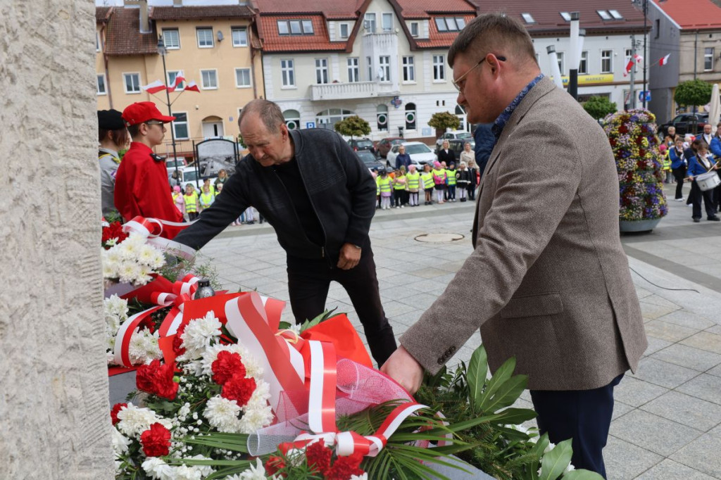 Uroczyste obchody 81. rocznicy zakończenia II wojny światowej oraz Narodowego Dnia Zwycięstwa w Sępólnie Krajeńskim