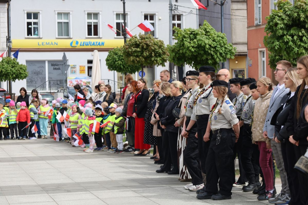 Uroczyste obchody 81. rocznicy zakończenia II wojny światowej oraz Narodowego Dnia Zwycięstwa w Sępólnie Krajeńskim