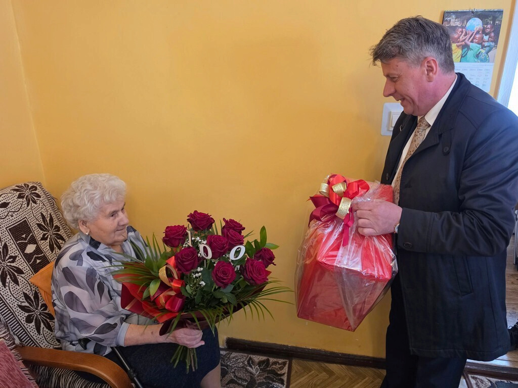 Mrocza: 100 lat Pani Gertrudy Wyrzykowskiej