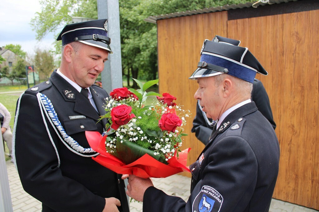 Gmina Mrocza: Druhowie z Drążna otrzymali strażacki wóz